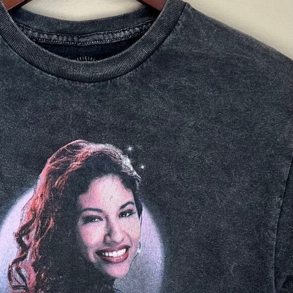 Salena Cropped Graphic Band Tee Women's Small Retro 90s 1990s Latina Festival - Picture 3 of 8